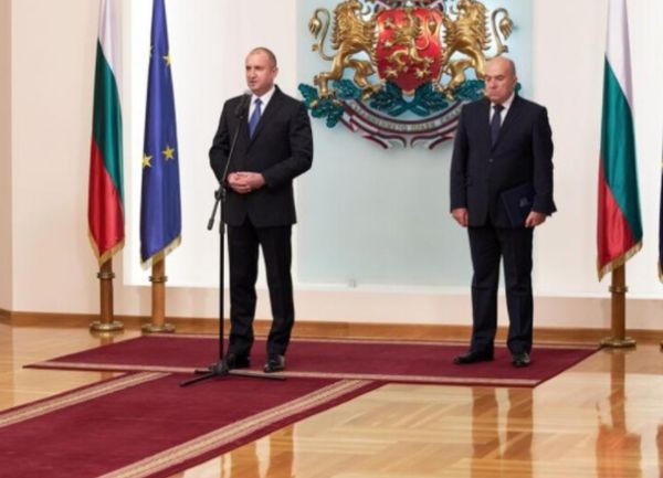 Президентът освободи Николай Милков като свой секретар по външна политика