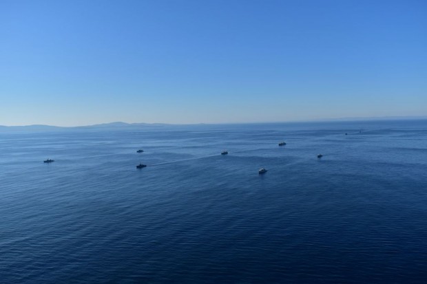 Пет бойни морски мини тип ЕМА и една морска мина