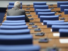 Депутатите гласуват промените в Закона за извънредното положение