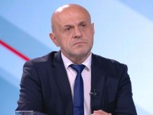 Дончев: Важното е да се движим по ръба на бръснача, за да спасим българската икономика