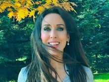 Д-р Щонова се усмихна пред обектива и каза: Обичам ви с всеки синкоп на сърцето си, пазете се!