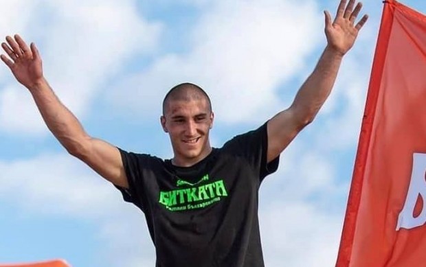 Намериха обесен самоковския борец Росен Бакрачев 19 годишният млад мъж е