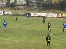 Спартак влезе в Топ 10 след победа над Борислав (Първомай)