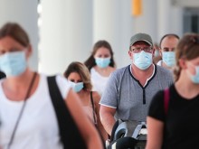 Изследване: Маските почти не ни предпазват от вируса