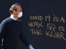 COVID-19 е план за нов световен ред: Защо много българи вярват на тази конспирация?