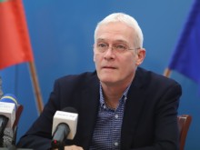 Директорът на НЗОК: Доставната цена на един PCR тест e между 17 и 25 лева