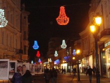 Препоръчаха Коледа да се празнува онлайн