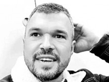 С това видео Валери Божинов вече съвсем прекали