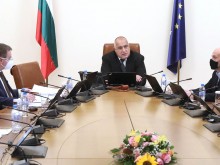 Ето кои мерки отпадат на 21 декември!
