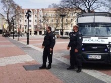 Решено е! В петък от 23.30 часа новите мерки влизат в сила, почти всичко ще е затворено