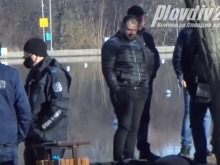 Труп на мъж е изваден от Гребната в Пловдив, полицията не казва нищо! (18+)
