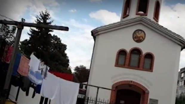 Странна гледка се появи пред главния вход на арменската православна