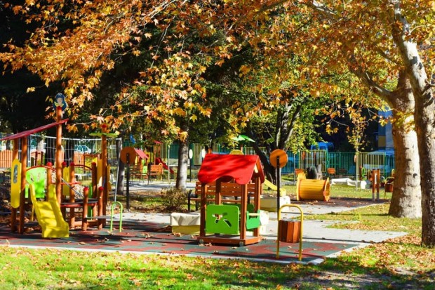 Фейсбук
7 детски ясли във Варна вече имат нови площадки за