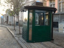 Нова караулка за полицаите в центъра на Пловдив