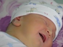 В АГ болница навръх Андреевден проплака бебе гигант