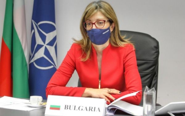 Захариева подчерта нарастващото значение на НАТО за Черноморския регион