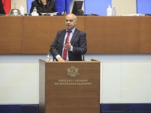 БСП: От парламента се иска да подпечата едно вече взето решение от МС