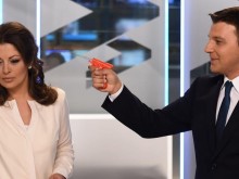 Хриcтo Кaлoфeрoв пoкaзa мнoгo любoпитни cнимки зaд кaдър