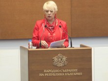 Нона Йотова разкритикува управляващите