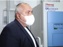 Борисов привика министър Ангелов и ген. Мутафчийски на спешна среща за ваксините