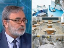 Доц. Ангел Кунчев: Получавам между 200 и 300 имейла на ден - част от тях ми пожелават да ми измре родата