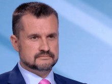Политолог: Правителството и президентството не намериха мястото си в коронакризата
