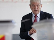 Али Ахмети: Македония да не се бави с решаването на споровете