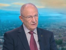 Проф. Топалов: Докато в македонските учебници пише, че българите са окупатори и татари, не можем да съдействаме за ЕС