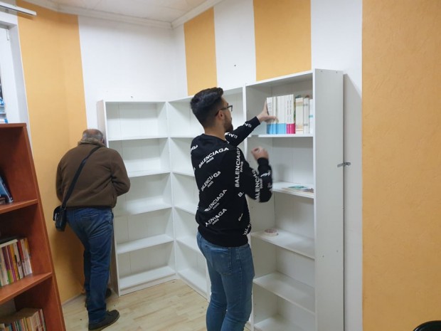 Varna24.bg
Малка библиотека ще бъде създадена в помещение, предоставено от джамията в