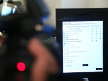 Изтече срокът за обществената поръчка за 9600 машини за гласуване