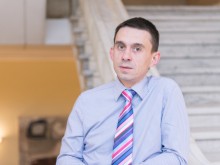 Доц. Христов: Строгите мерки намаляват шансовете на управляващите да спечелят изборите
