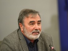 Доц. Кунчев: На едни места 20% искат да се ваксинират, на други – 100%