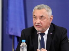 Симеонов: Дано нацията ни не си замине покрай мераците на Радев