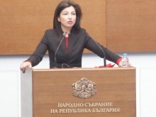 Клисурска: Правата на работниците са нарушени от приетите промени в Кодекса на труда 