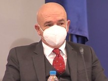Генерал Мутафчийски разказа за повторно заразените медици, има и лоши новини