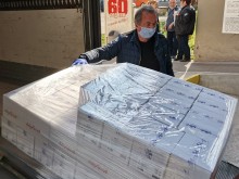 Дариха 50 000 дезинфектанта на 23 болници в Пловдив