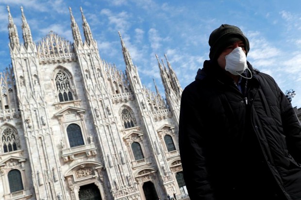 Reuters
В неделя Италия задмина Великобритания като страната с най-висок официален брой жертви
