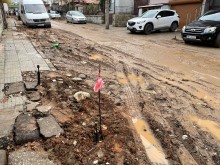 Читател: Безобразие! Това улица ли е според вас?