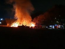 Огнена стихия изпепели поредното плажно заведение във Варна