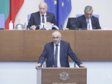 Депутати от БСП питат министрите: Защо спешно се закриват детски домове в настоящия локдаун?