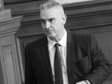 Наш депутат почина след усложнения от ковид