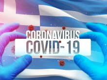 Повече от половината гърци ще се ваксинират срещу COVID-19