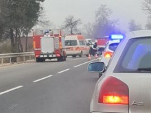 Тежка верижна катастрофа затвори пътя Пловдив - Пазарджик