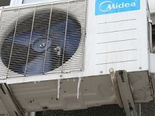 Климатиците на макс разболяват в жегата