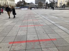 И без червената боя отношението към площада е престъпно