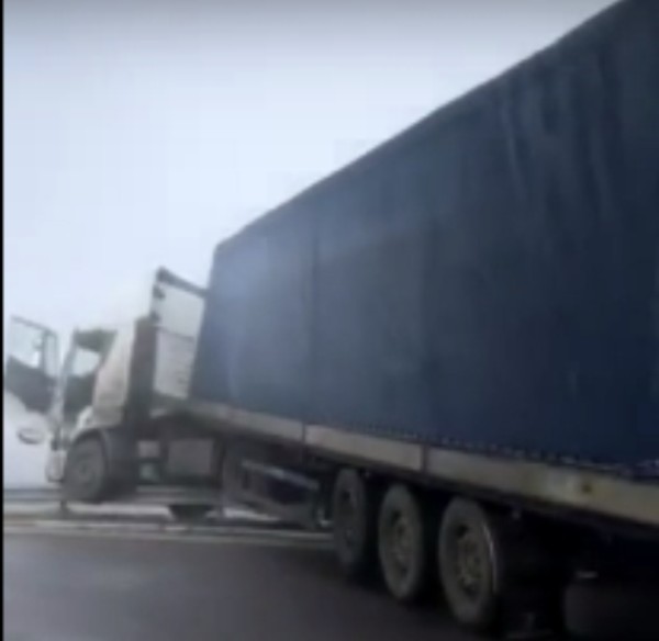 Нова тв
Руски тир катастрофира на АМ Тракия   Камионът на косъм не