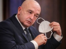 Ген. Мутафчийски разказа как се чувства ден след ваксината