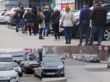 Пловдивчани: Не може да се спазват хем мерките, хем законите