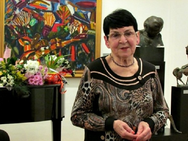 В Плевен почина дългогодишната журналистка и писателка Вера Стефанова -
