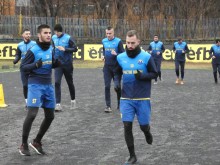 Футболист на Марица сложи край на кариерата си, тимът почна подготовка
